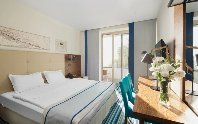 Hidens Hotel 4* (Небуг)