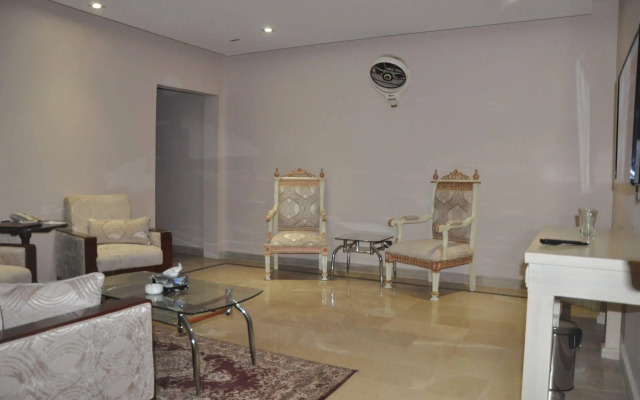 Chinar Family Resort