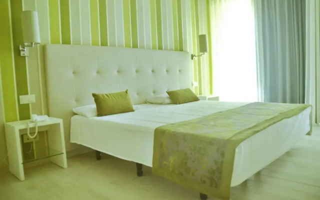 Ouril Hotel Julia