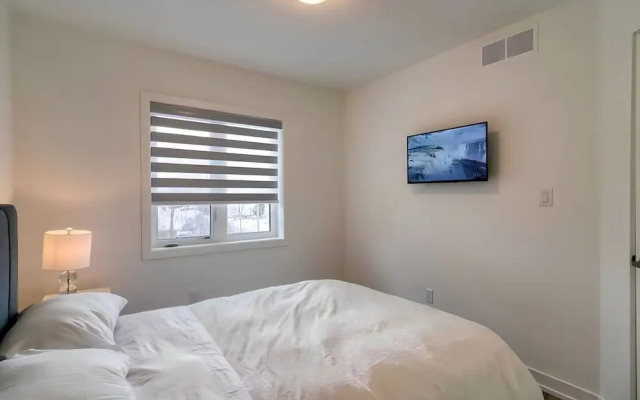 Premium Stay at Niagara falls