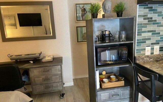 Treehouse Apartment Rentals