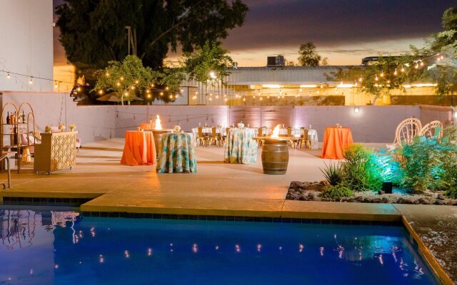 Crowne Plaza Phoenix Airport - PHX by IHG