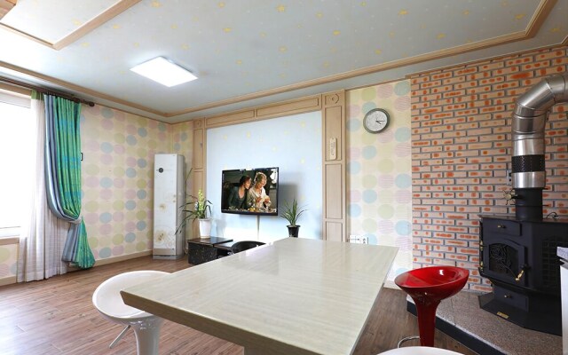 Chuncheon Yeowoo Gneul Pension