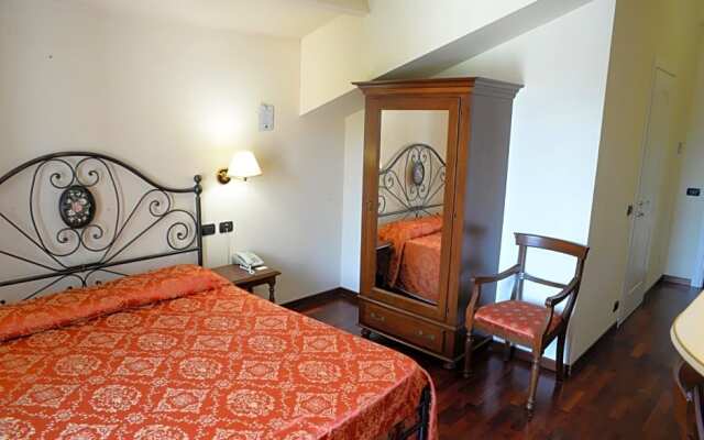 Villa Chiara Hotel
