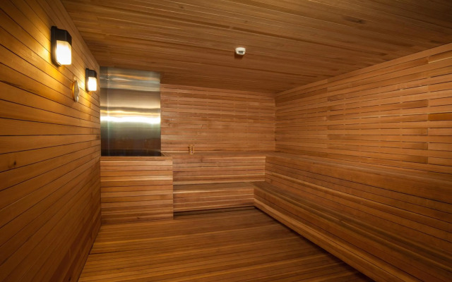 Hotel Tops 10