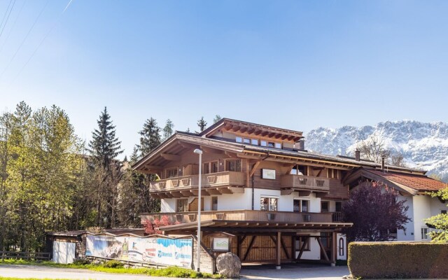 Spacious Apartment in Ellmau with Parking