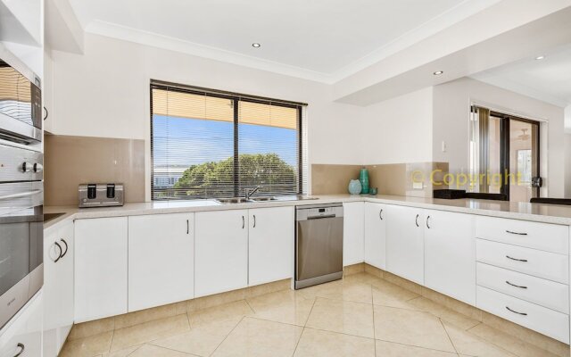 Kingscliff Ocean View Apartment 5/8 Seaview