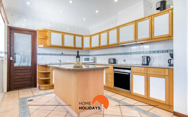 #052 Villa SeaView near the beach and old town