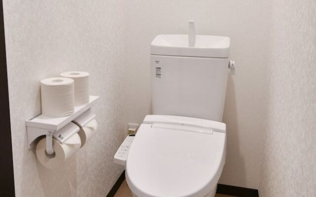 Grandouce Nishisugamo - Hostel, Caters to Men