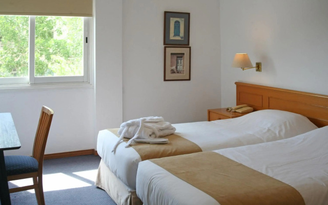 Chrielka Hotel Apartments