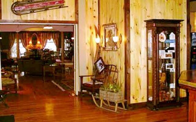 The Pines Inn Lake Placid