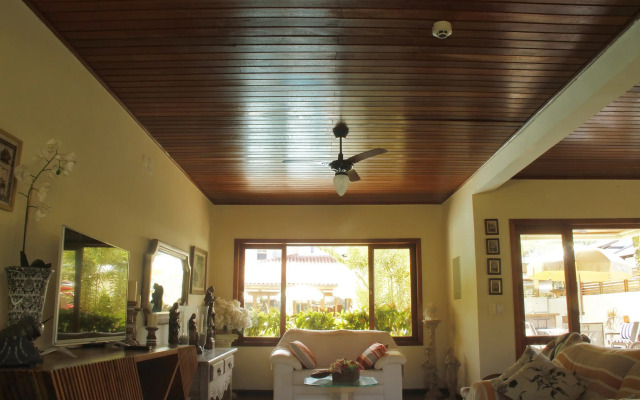 Hiu Hotel