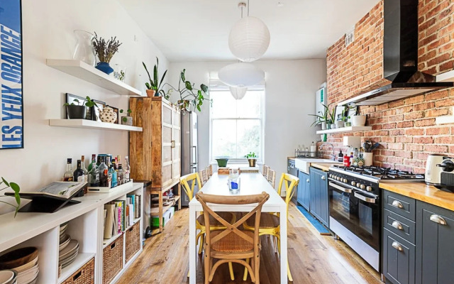 Colourful and Cosy Home in De Beauvoir Town