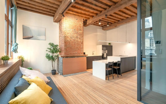 The Hendrik Square Residence