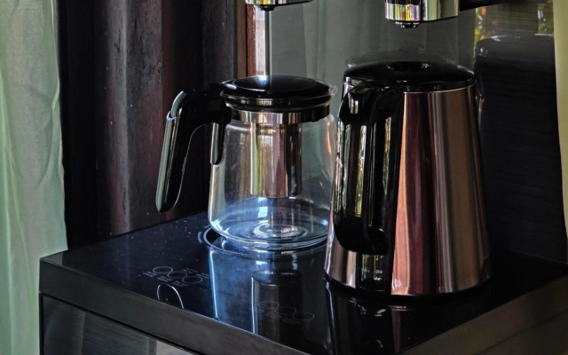 Beachfront Villa Nixie and the Sea