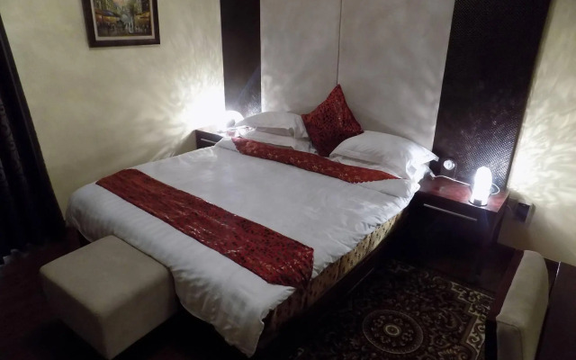 Caravel Suites