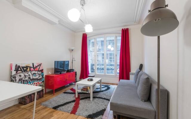 1 Bedroom Flat Near The Eiffel Tower