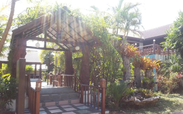 Thongpaeka Hotel