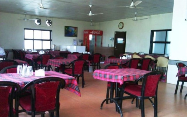 Dhanashree Hospitality - Bar,Restaurant & Lodging