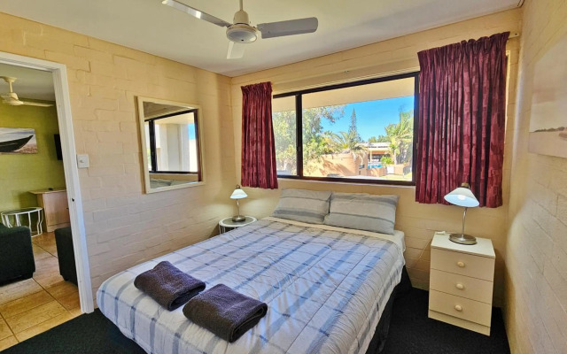 Riverview Holiday Apartment 86 - Kalbarri WA