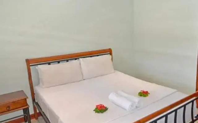 TravellerInn Apartment Motel
