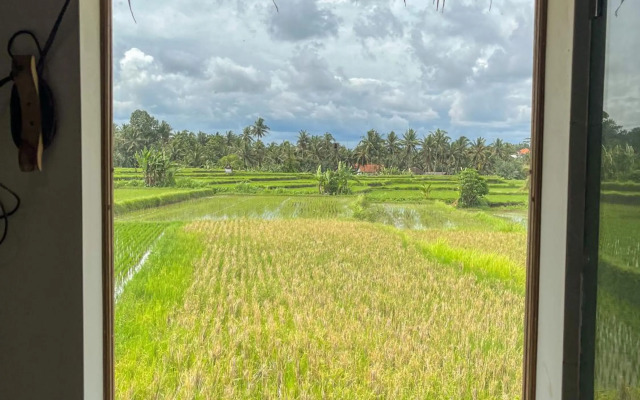 Woywoy Escape Samu (Adults Only)