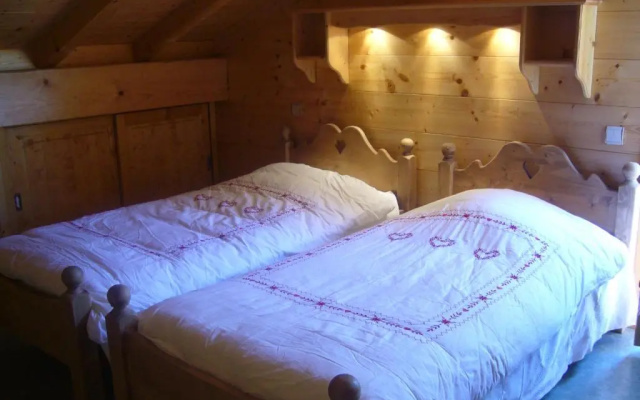Chalet Le Grand-Bornand, 7 pièces, 13 personnes - FR-1-467-31