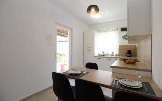 Apartment Padulj 1365