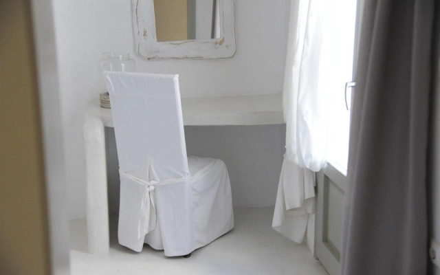Anemoi Resort