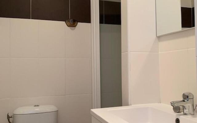 Appartement Balaruc-les-Bains, 1 pièce, 4 personnes - FR-1-503-77