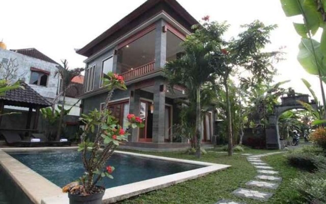 Wates Sari Villa