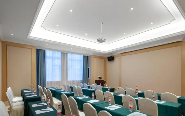 Vienna Hotel Chongqing Lijiatuo Pedestrian Street