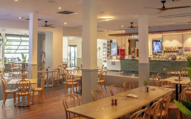 Central Backpackers - Hostel