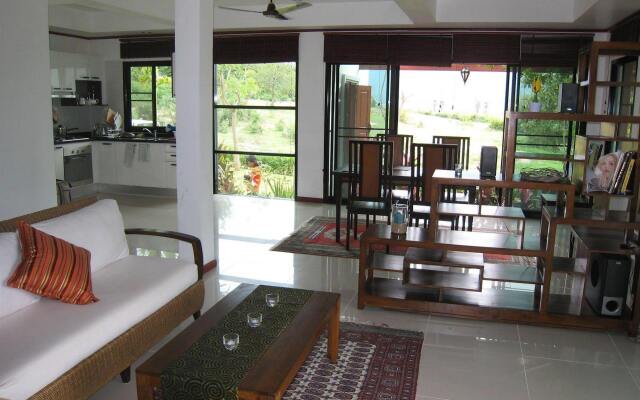Mountain Breeze Villa