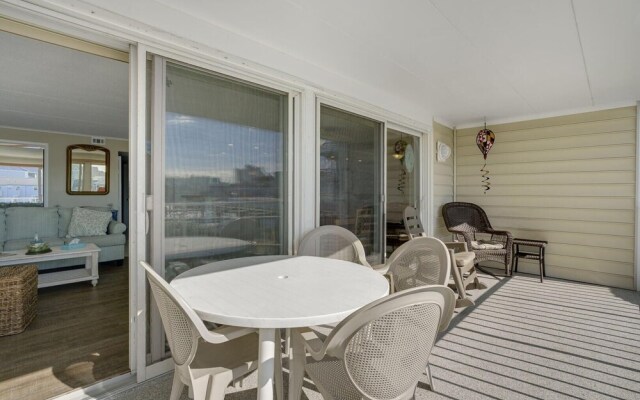 Thunder Island 139d 2 Bedroom Condo by RedAwning