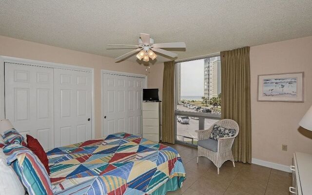 Shoreline 3036 Condo by RedAwning