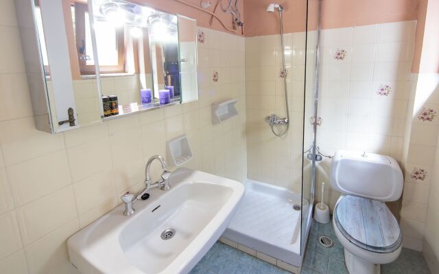 Kasteli Studios & Apartments