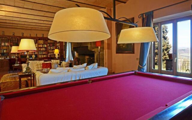 HOSTAL DE TODI 12, Emma Villas