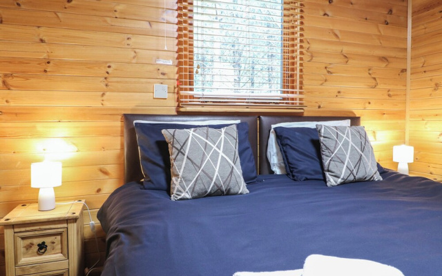 Oak Lodge