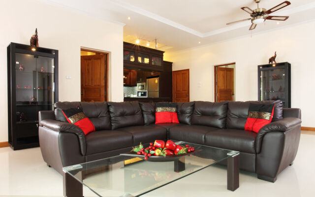 The Chase and Foxlea Executive Villas