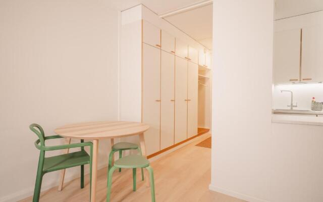 Fresh studio with balcony in central Turku