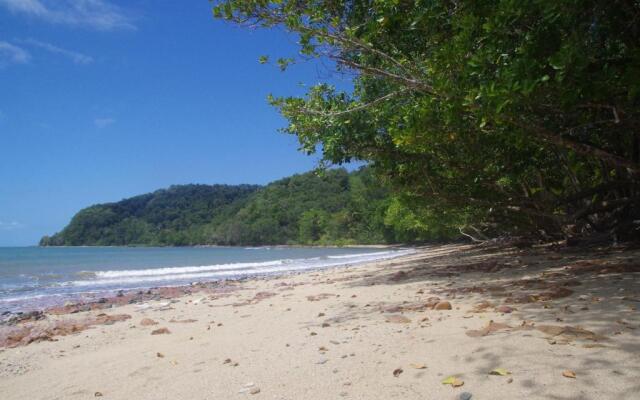 Gunnadoo Holiday