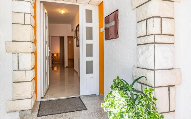 Three-Bedroom Apartment in Medulin
