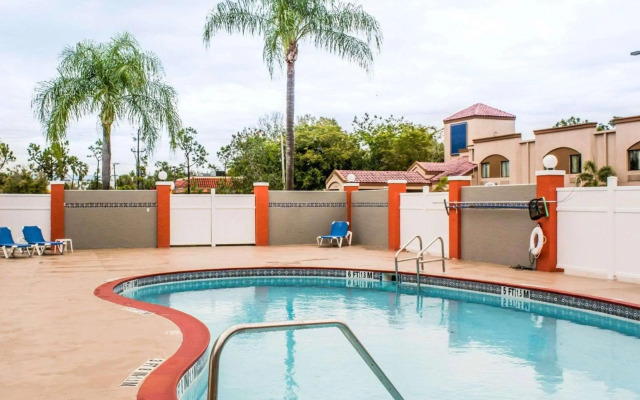 Quality Suites Fort Myers - I-75