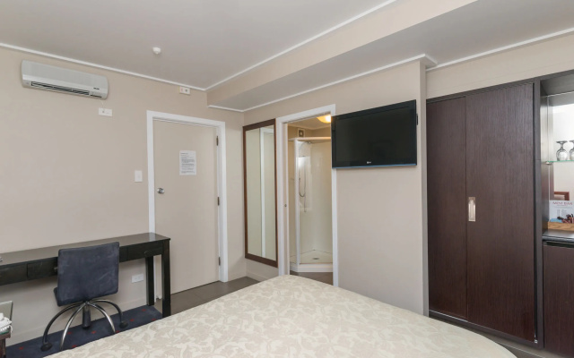Discovery Settlers Hotel