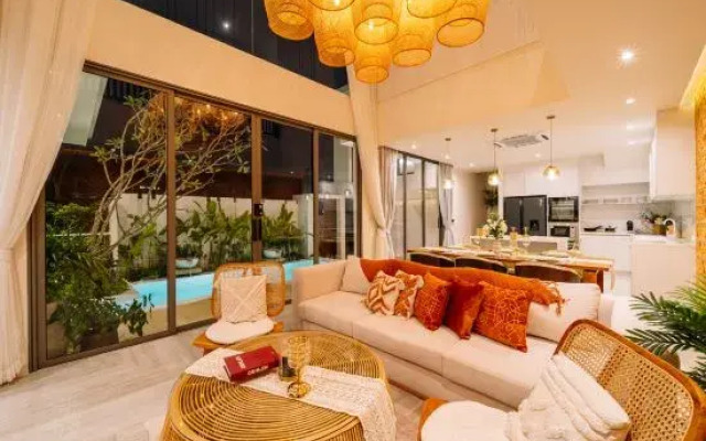 Alisa Pool Villa Phuket