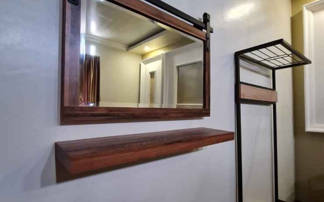 Hotel Grand Gabelo by OYO Rooms – Guest Rooms – Bukittinggi