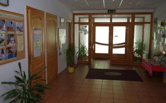 Ágnes Hotel