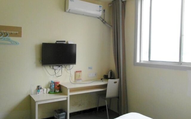 Yuntian Express Hostel (Xuzhou Railway Station)