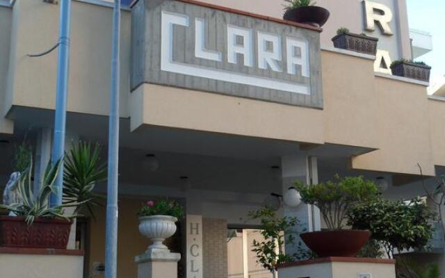 Hotel Clara